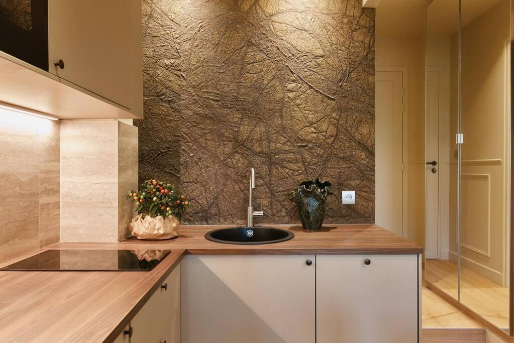 Saint Charles - Duke Housing Paris